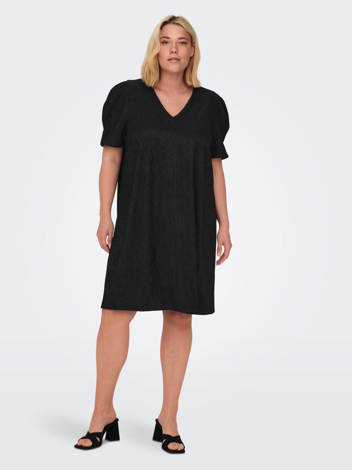 Curvy puff sleeve dress