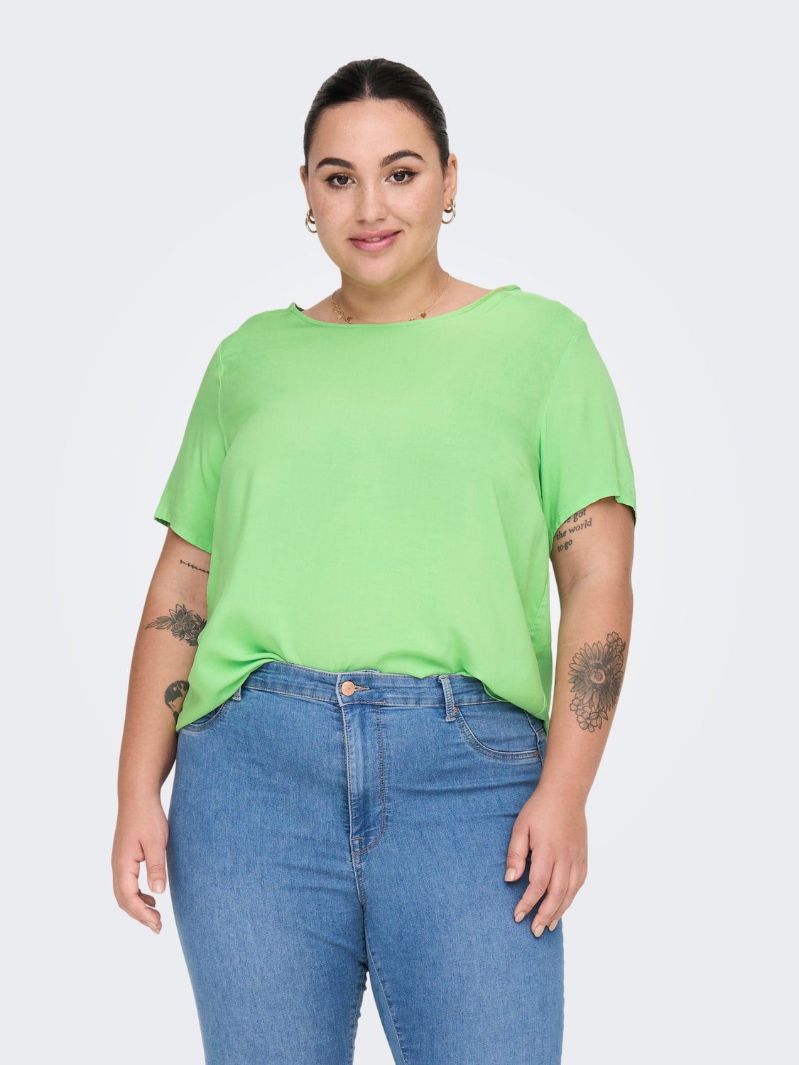 Curvy viscose top