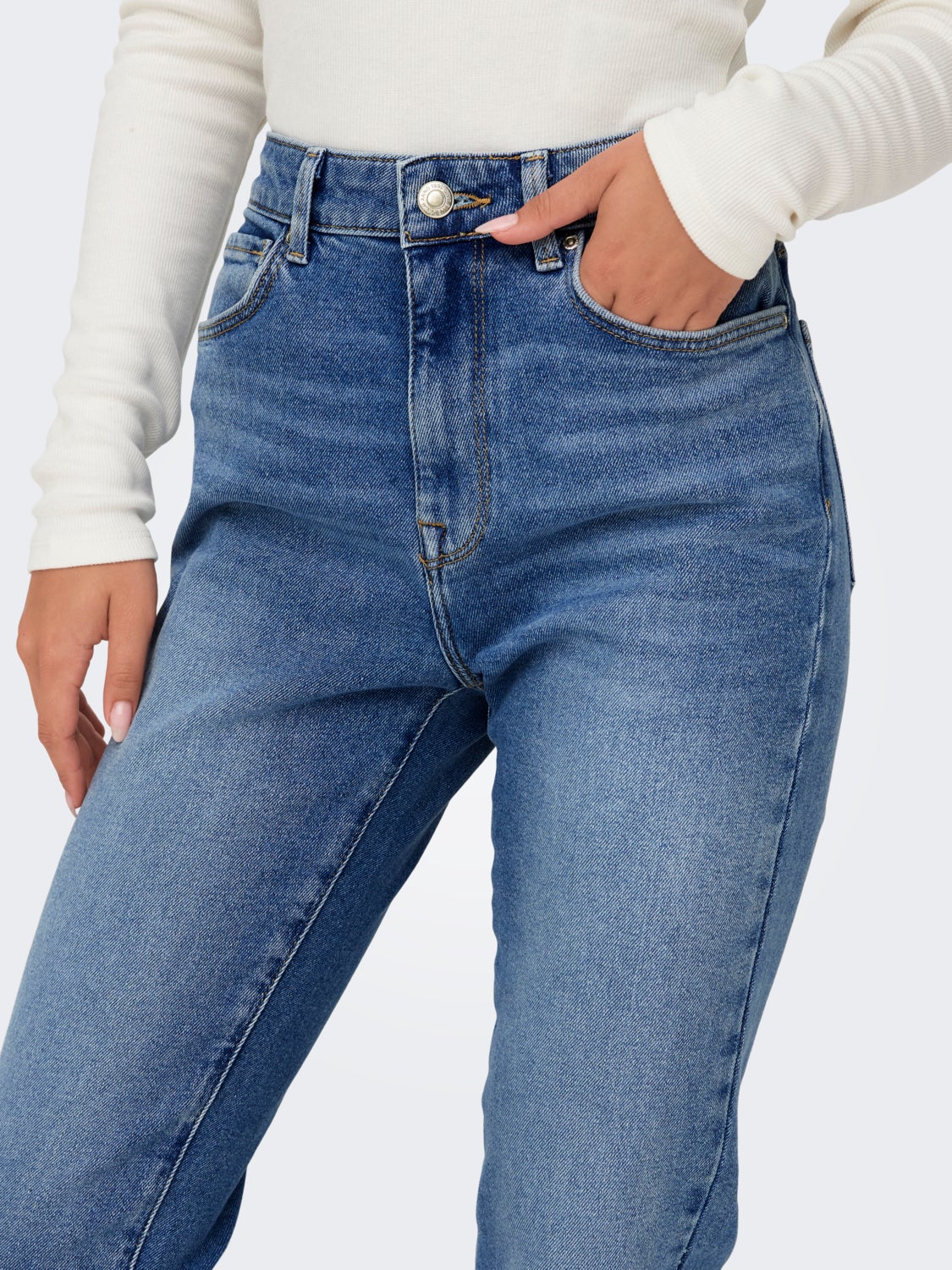 Straight Fit High waist Jeans