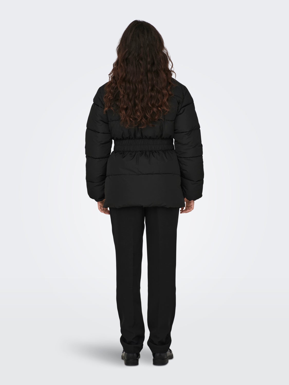 Short puffer jacket