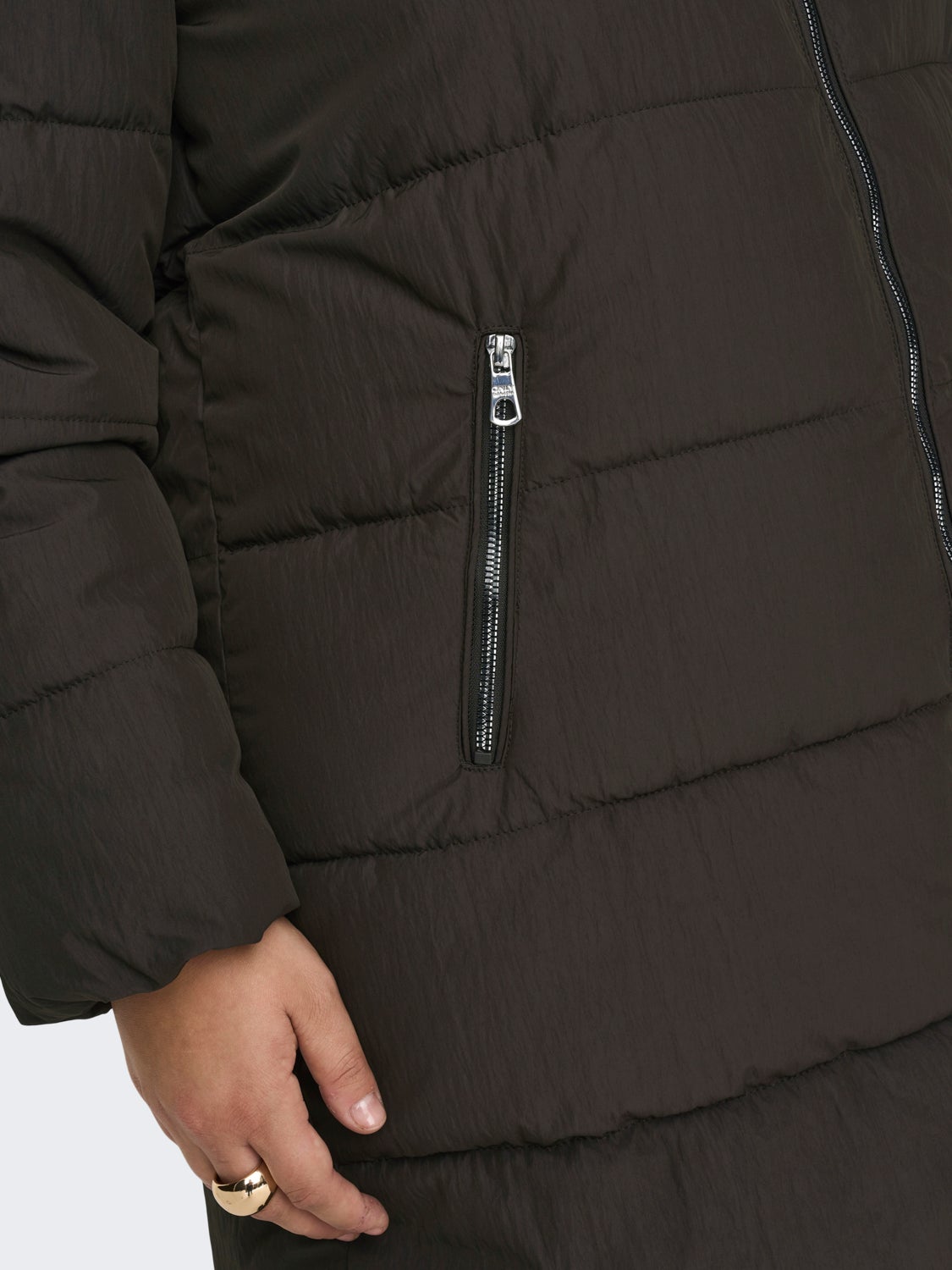 Curvy long puffer coat
