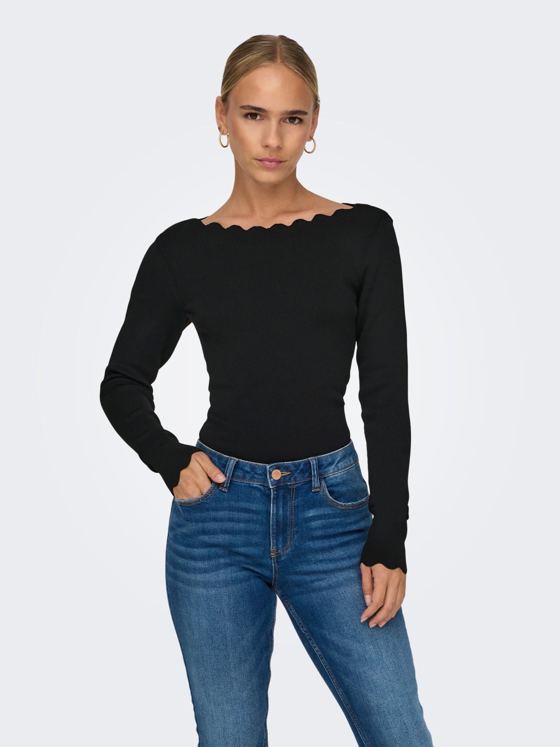 Top with long sleeves