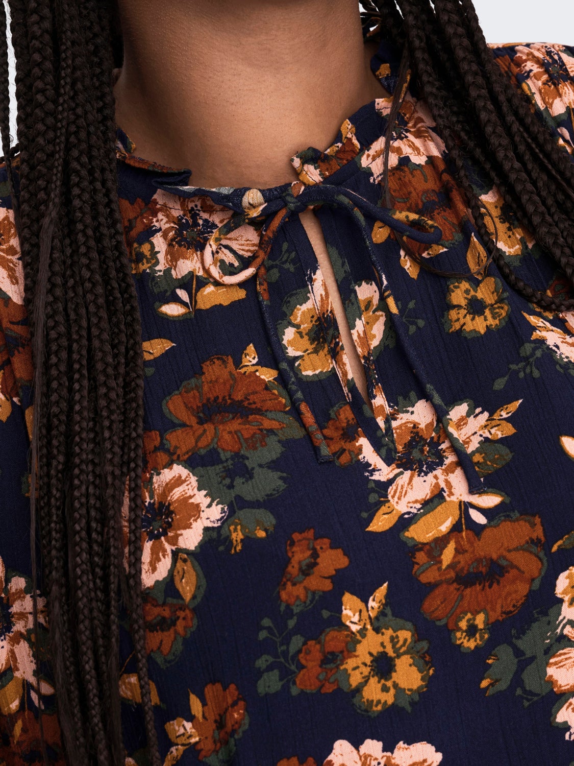 Curvy Flower Long Sleeved Top