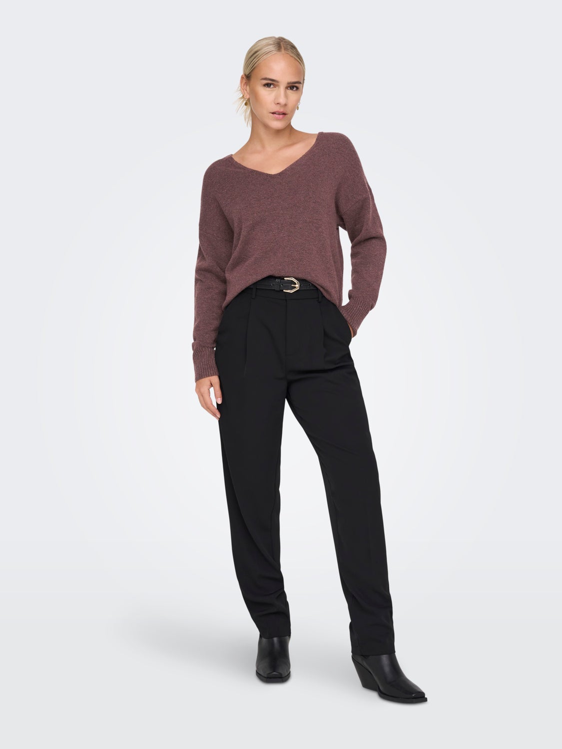 V-neck Knitted Pullover