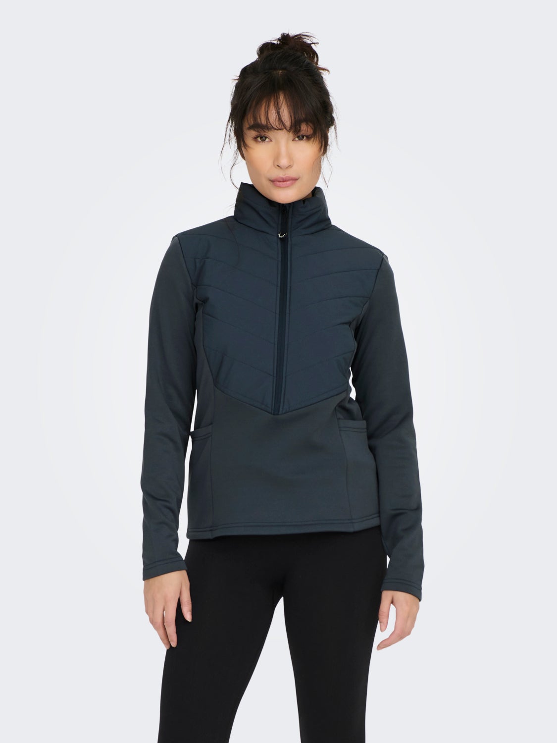 Training jacket with high neck