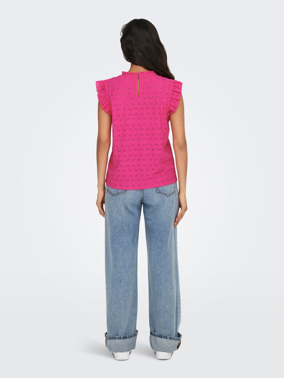 O-neck top with frill