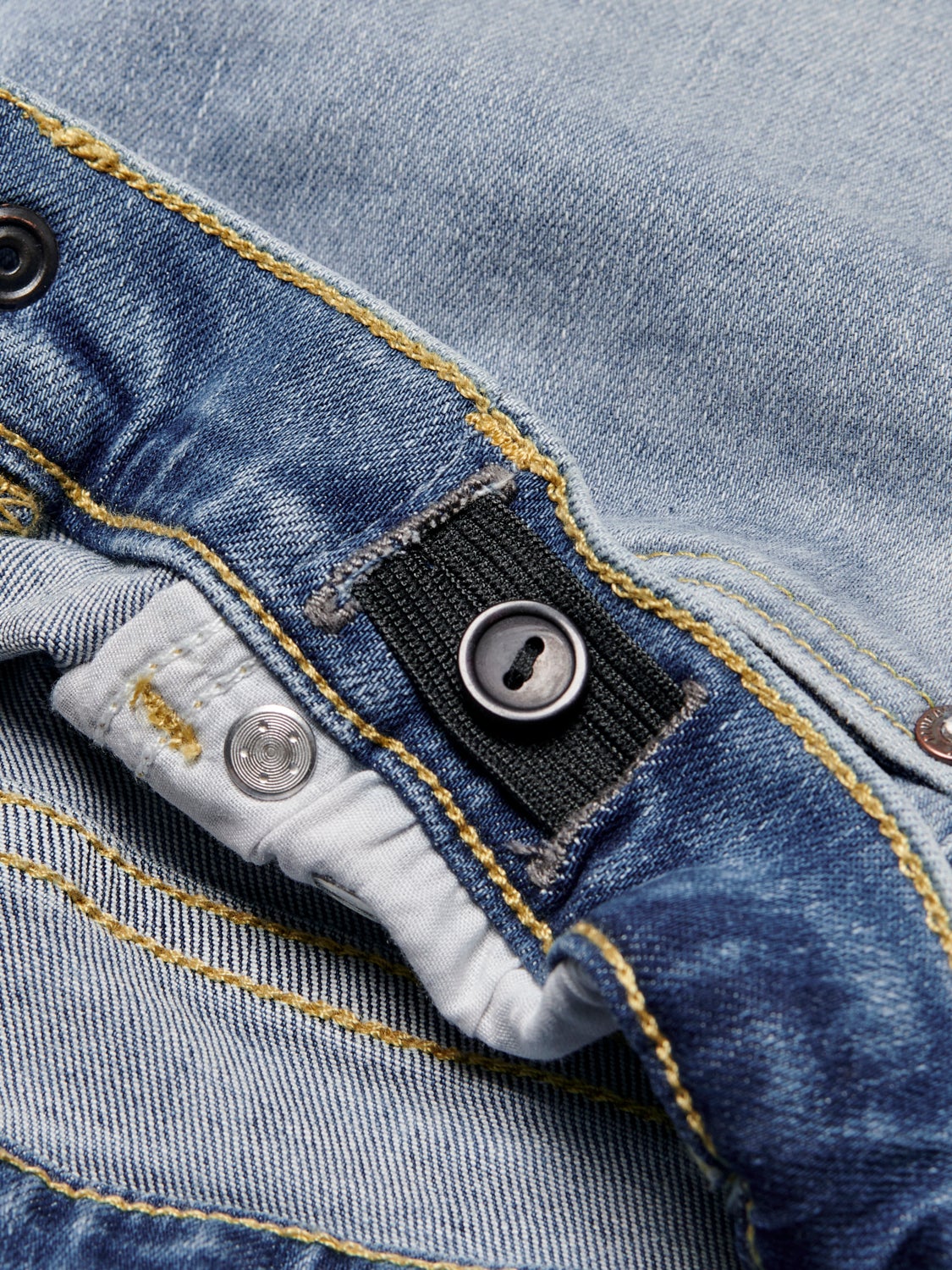 KONBlush light blue Denim shorts