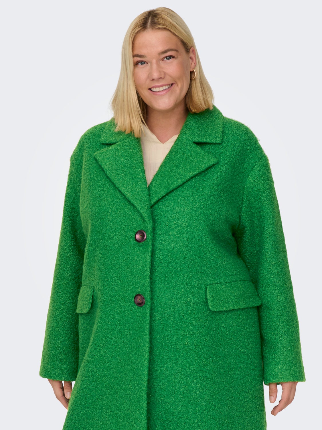 Curvy classic coat