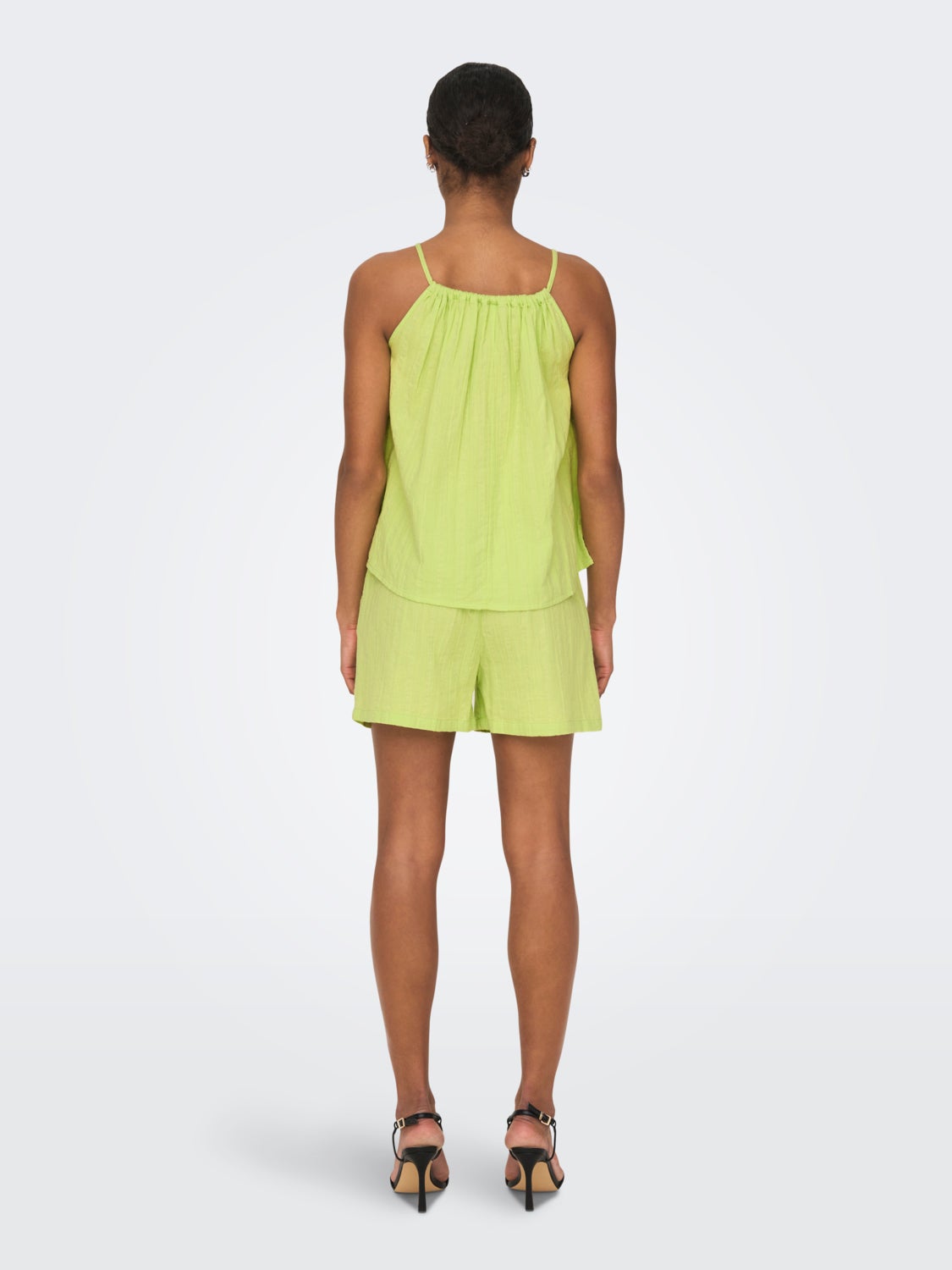 Loose fit singlet top