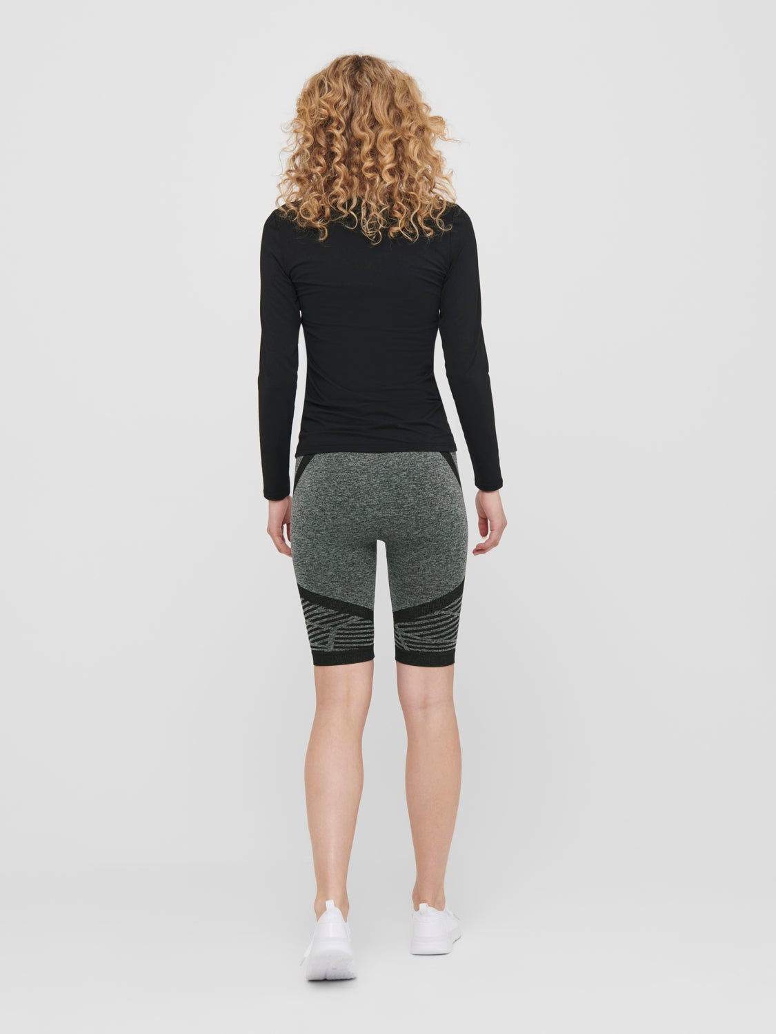 Long sleeved Sports top