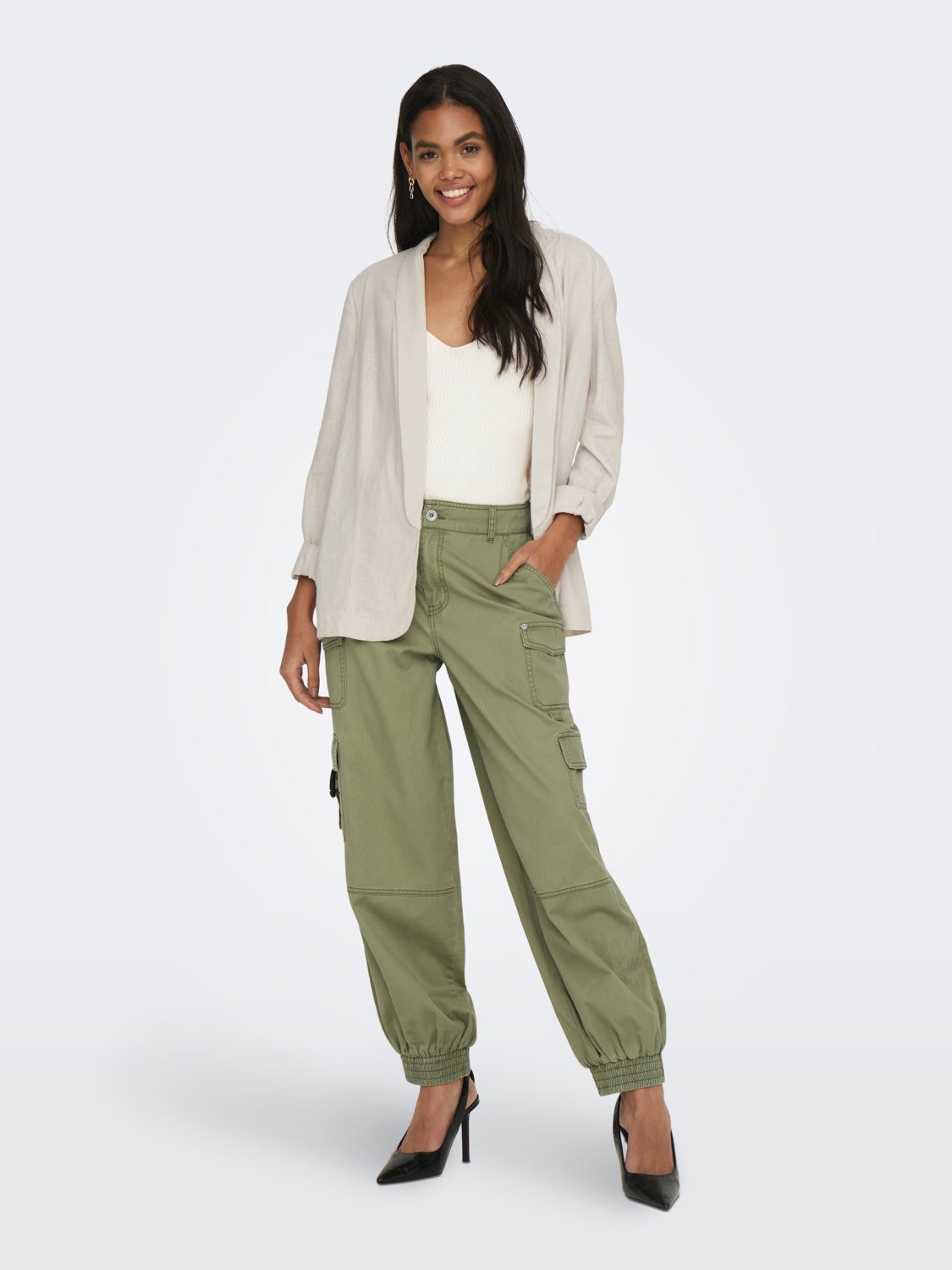 Loose fit cargo pants