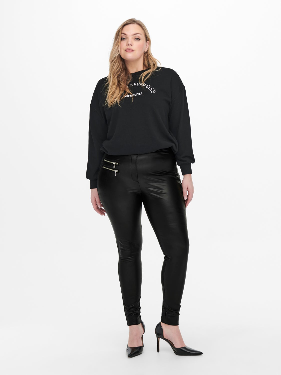 Curvy Faux Leather Leggings