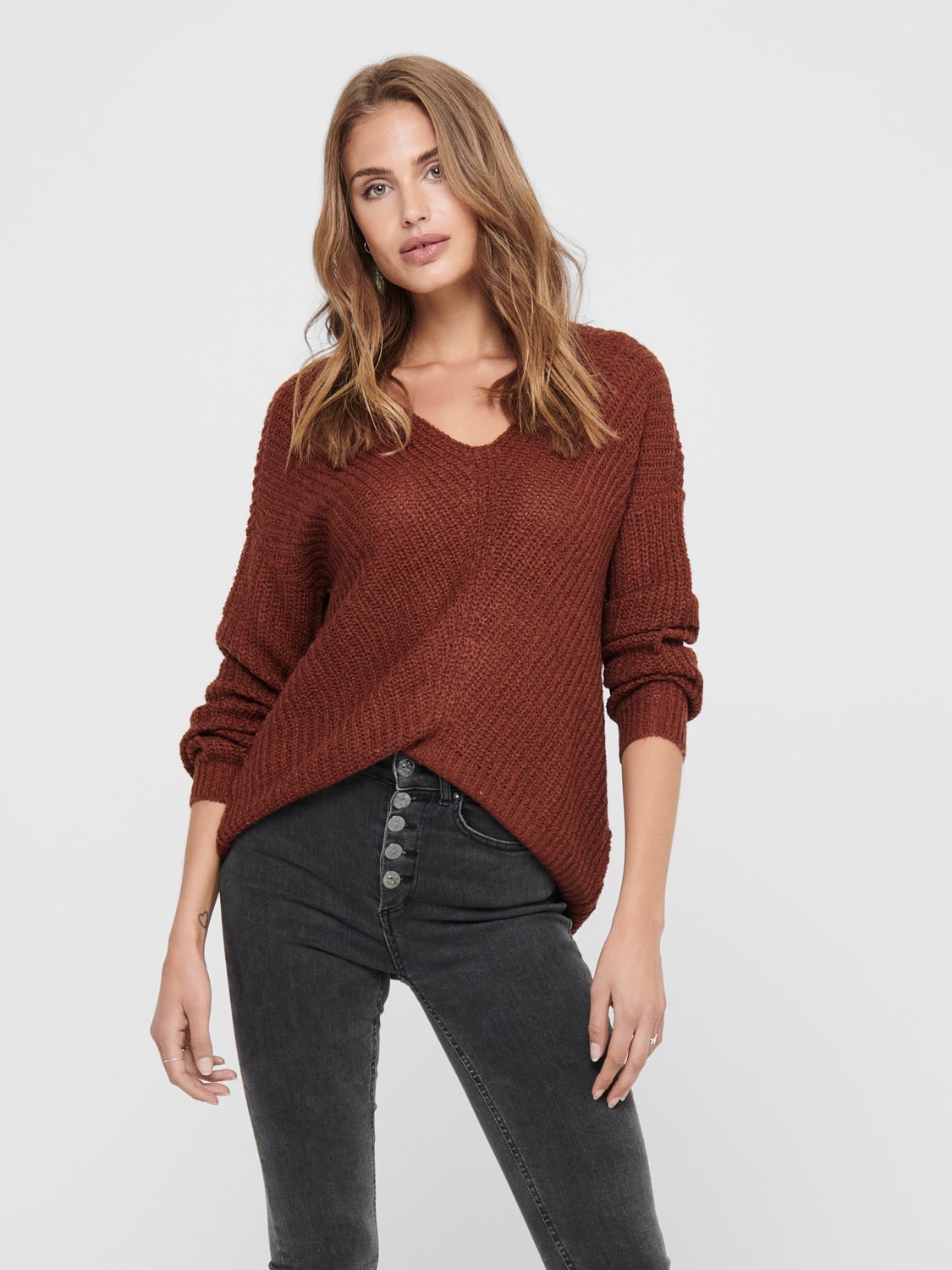 V-neck knitted pullover