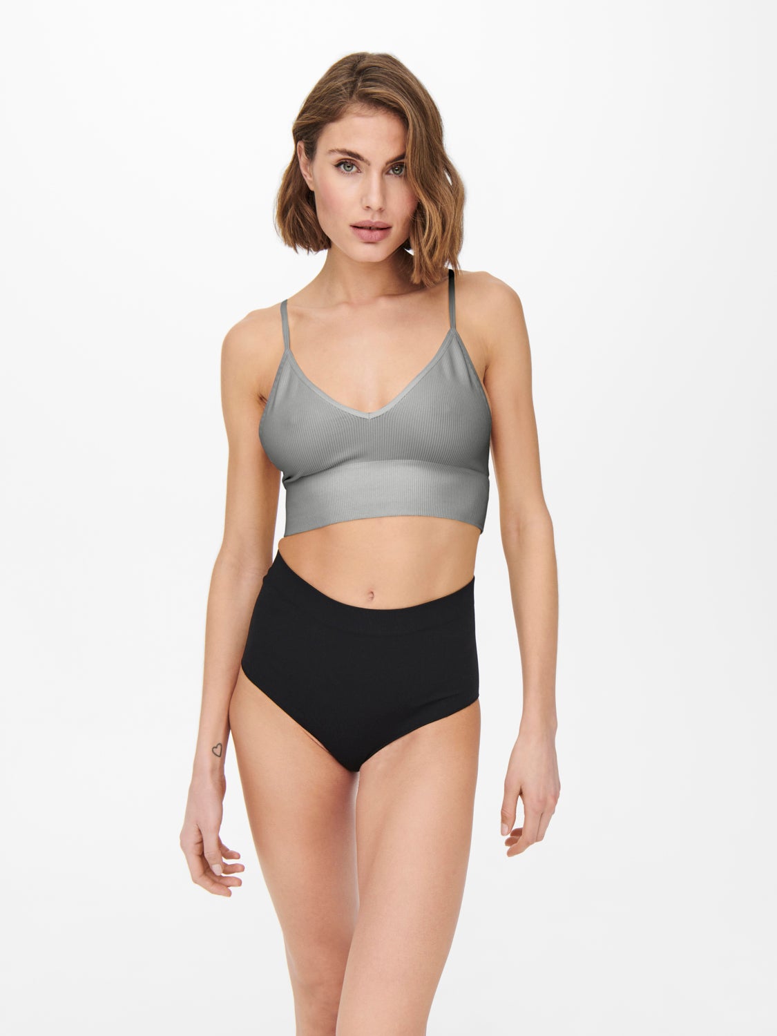 Seamless v-neck Bra
