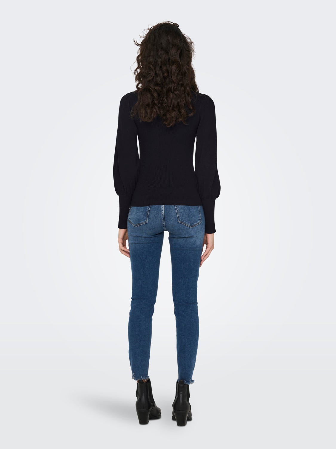 Ballon sleeve knitted top