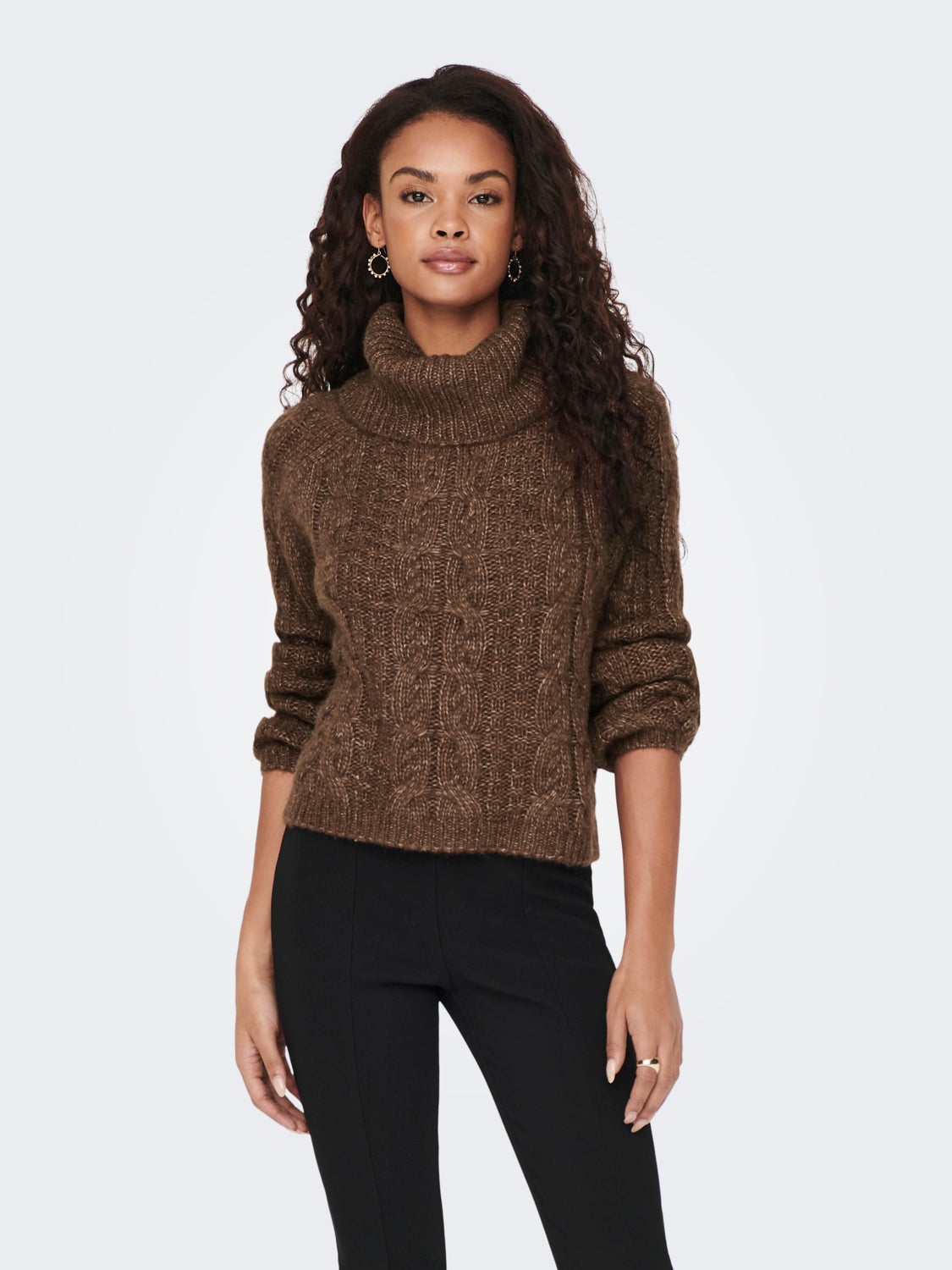 Chunky cowlneck Knitted Pullover