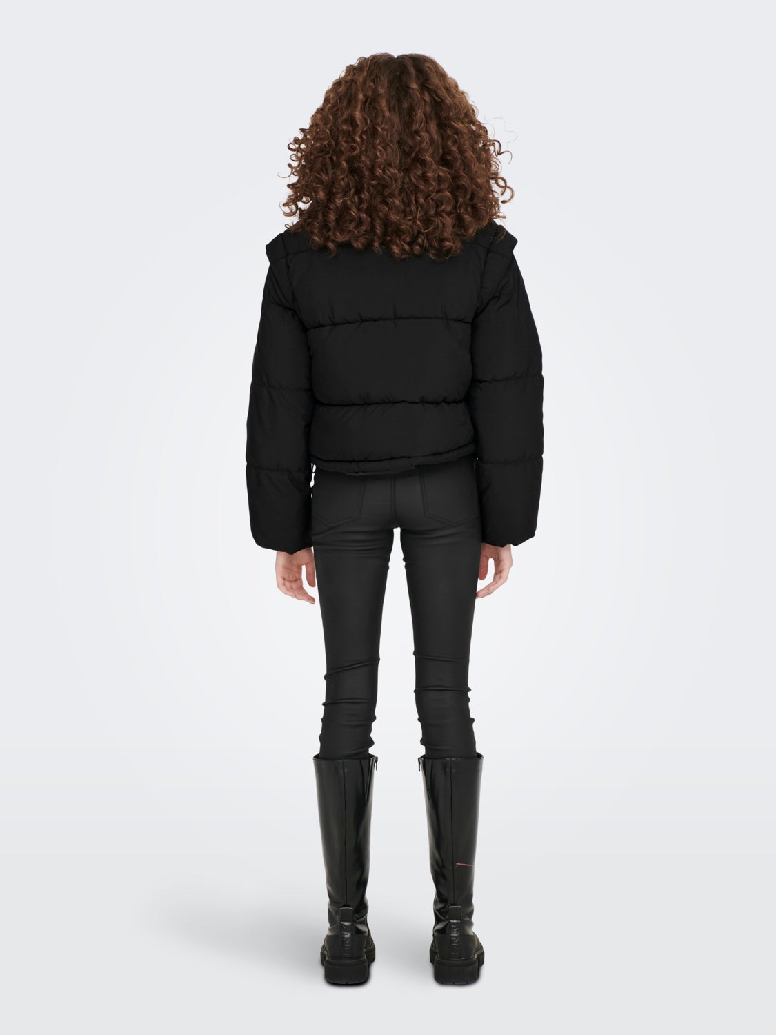 Detachable sleeve Puffer Jacket