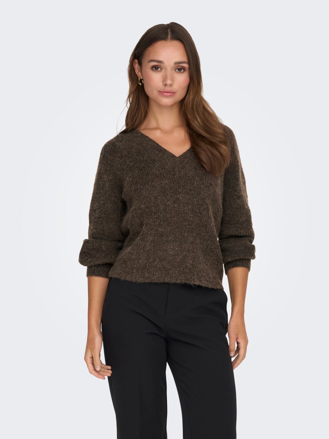 v-neck knitted pullover