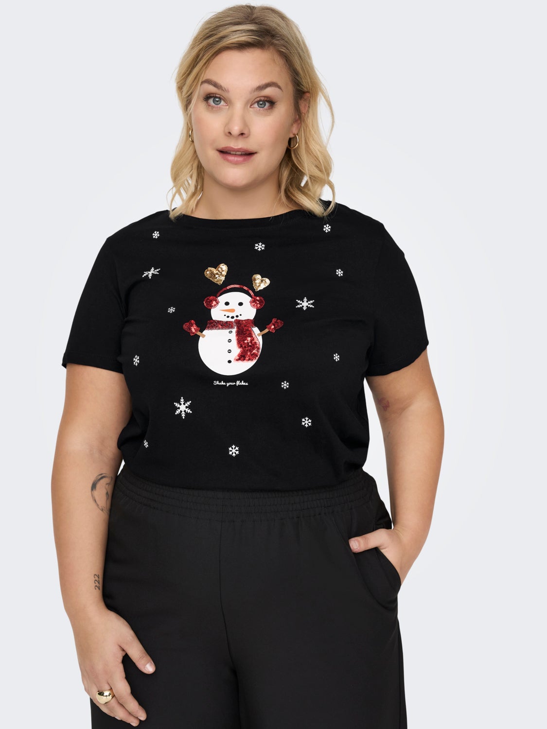 Curvy christmas detailed t-shirt