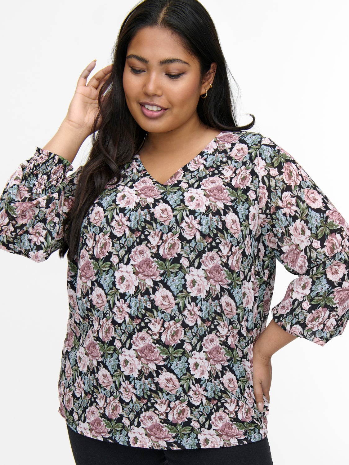 Curvy V-neck Long Sleeved Top