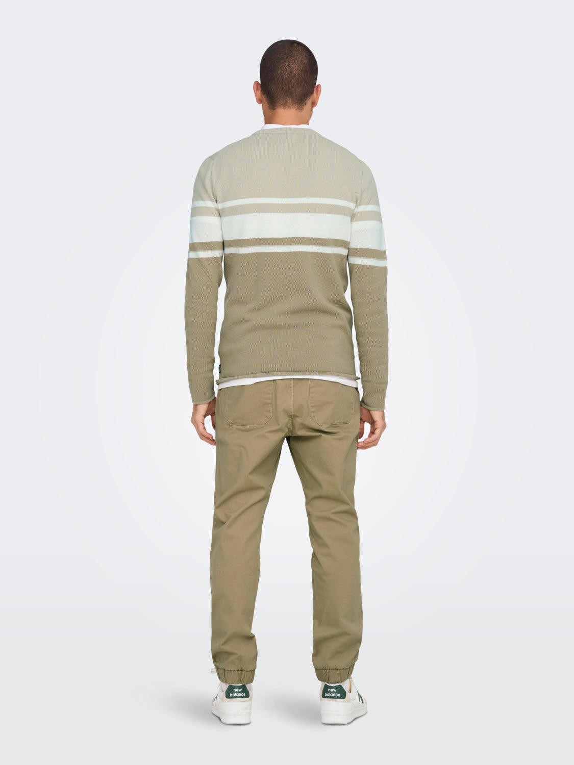 O-neck knitted pullover