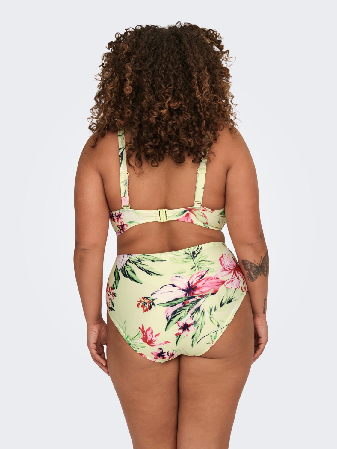 Curvy balconette Bikini top