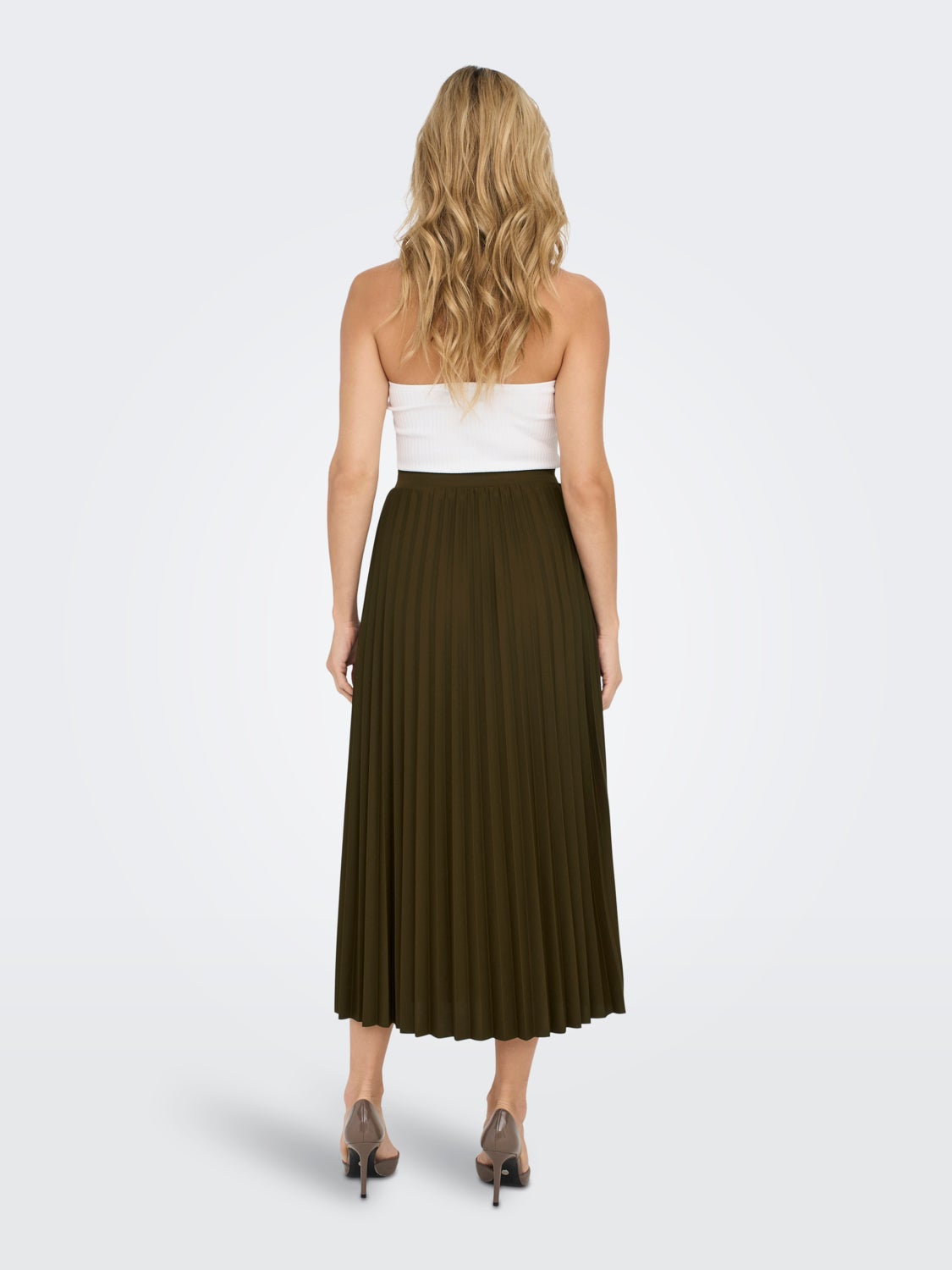 Pleated maxi skirt