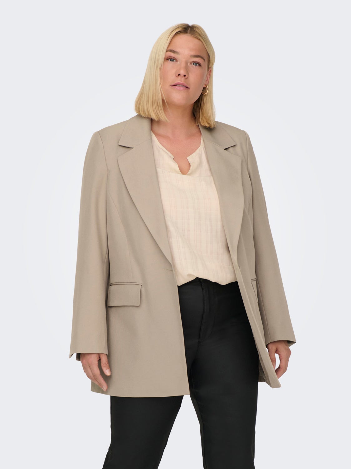 Curvy classic blazer