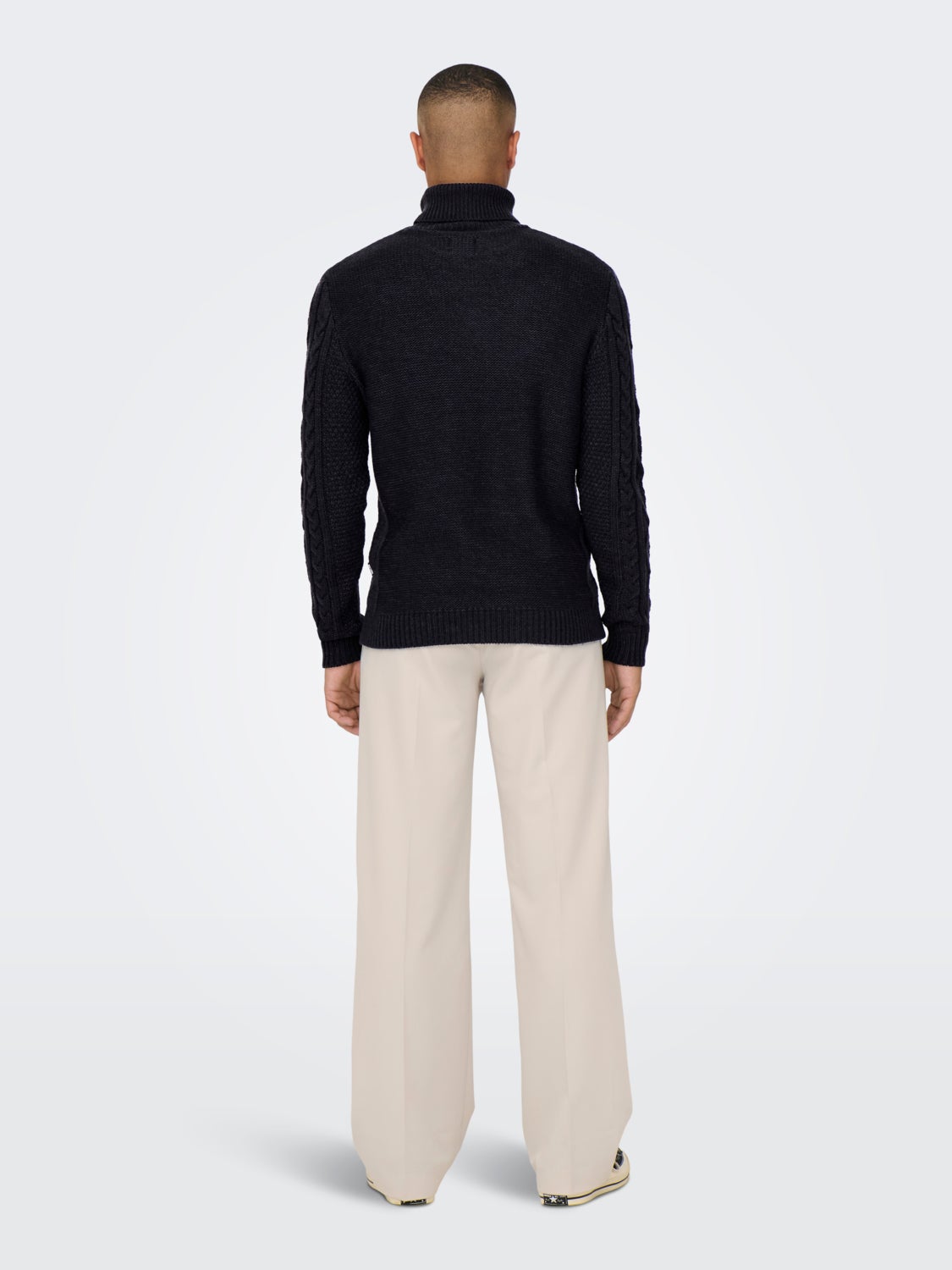 Roll neck knitted pullover