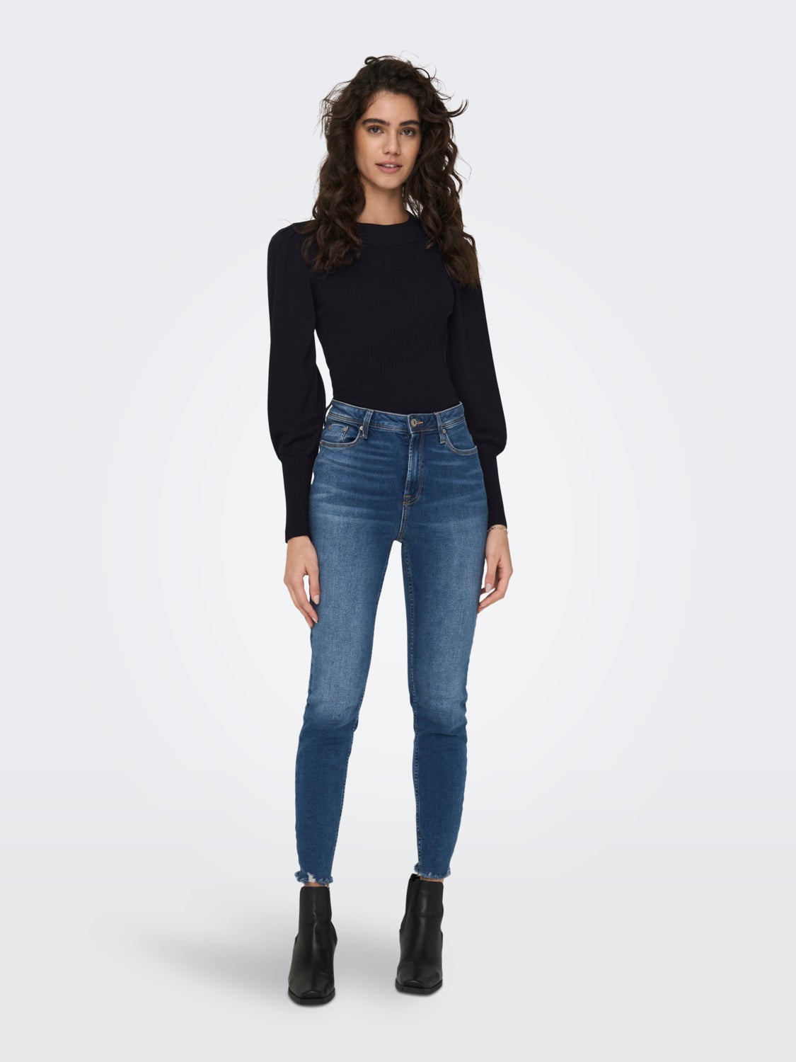 Ballon sleeve knitted top