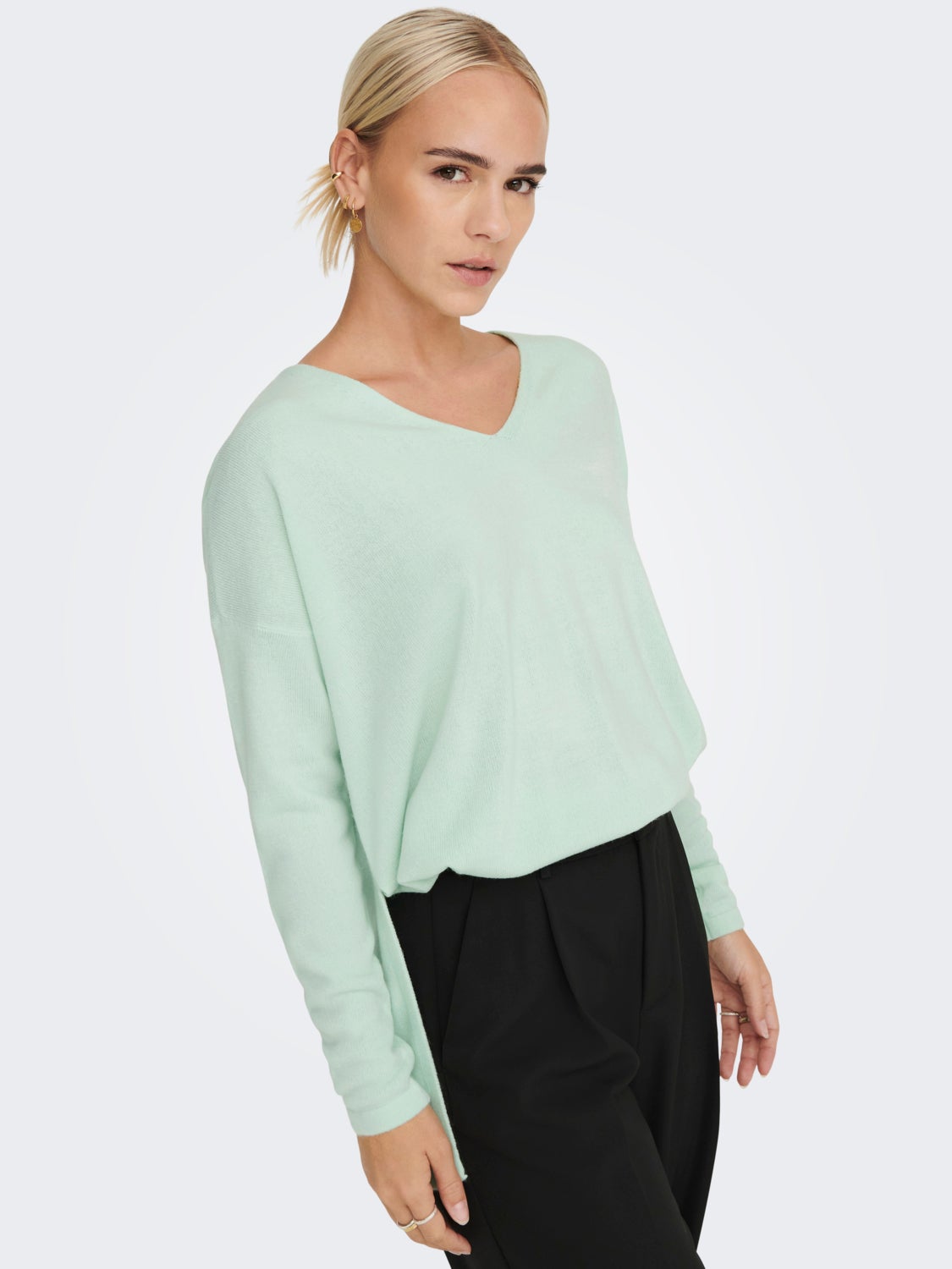 V-neck Knitted Pullover