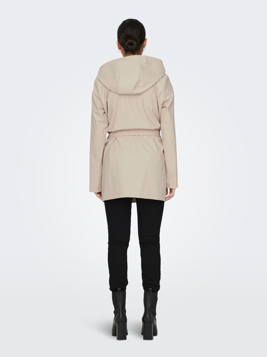 Rain jacket with Belt