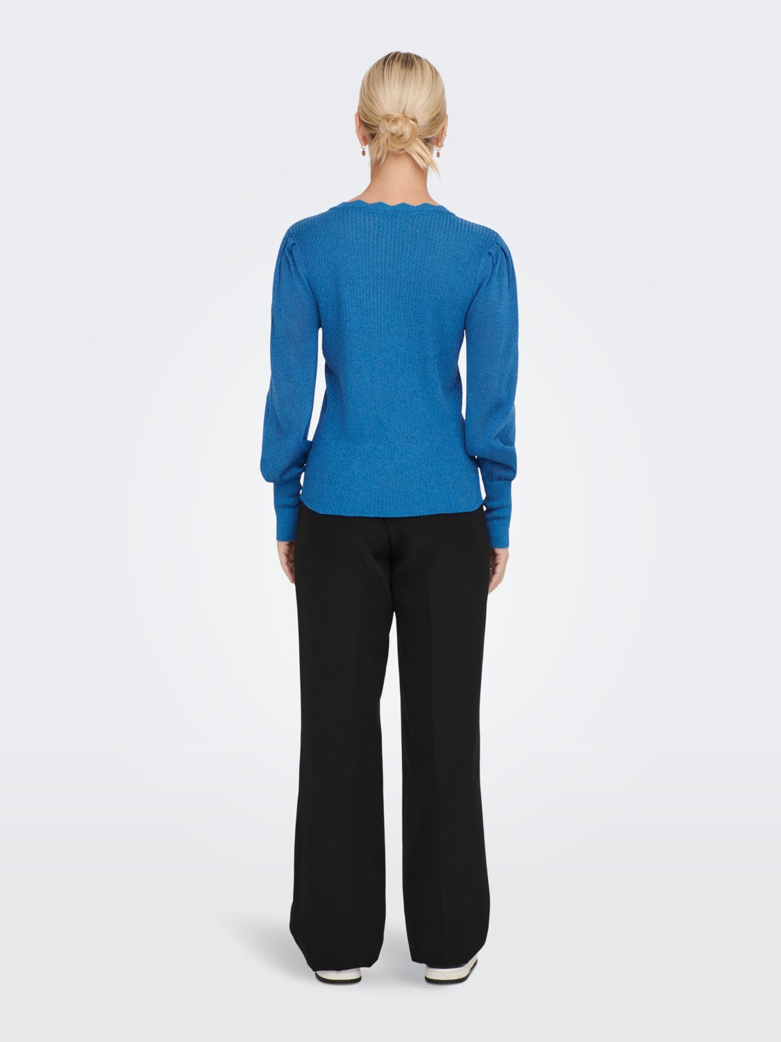 Knitted balloon sleeve top