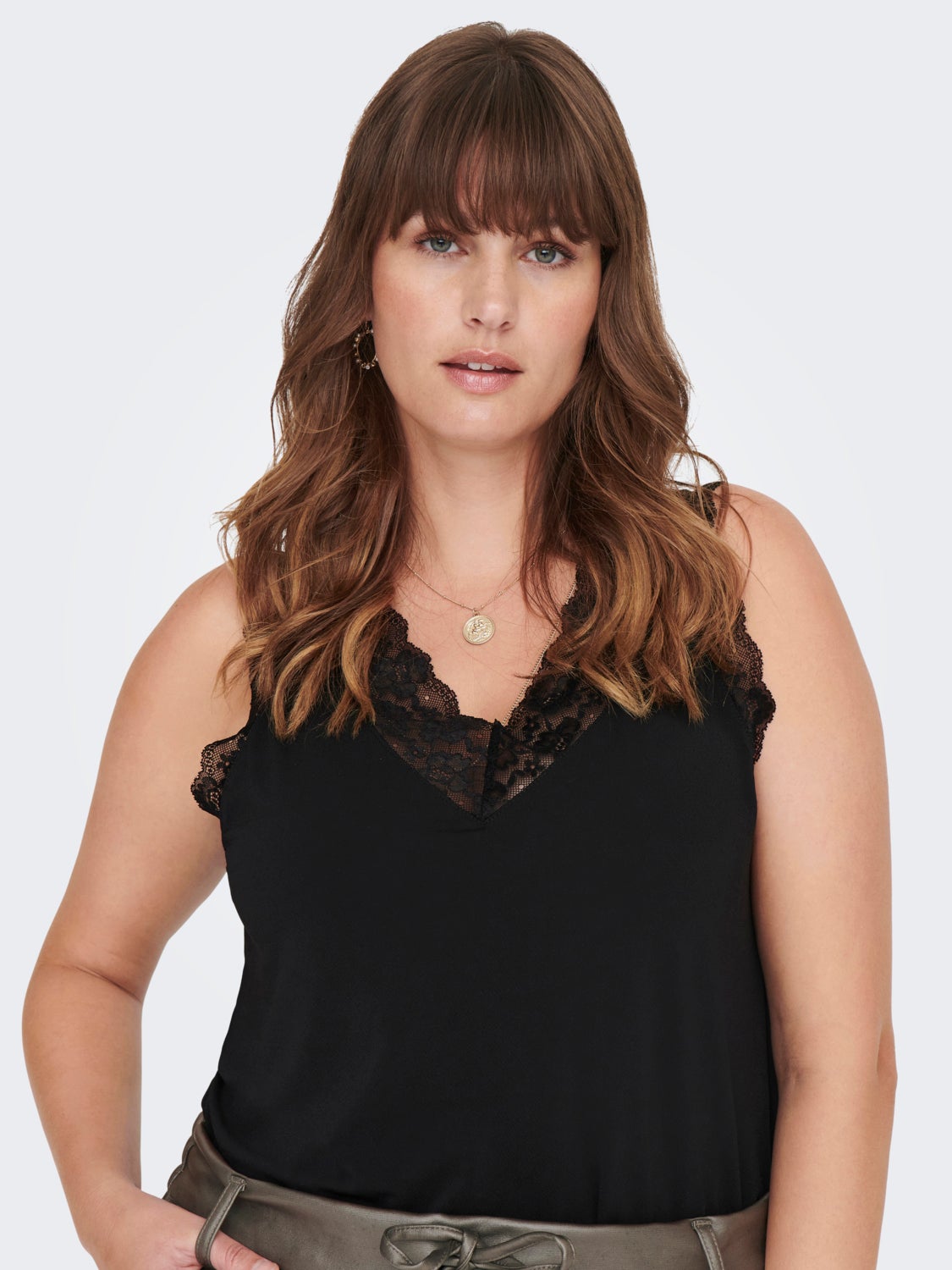 Curvy sleeveless top