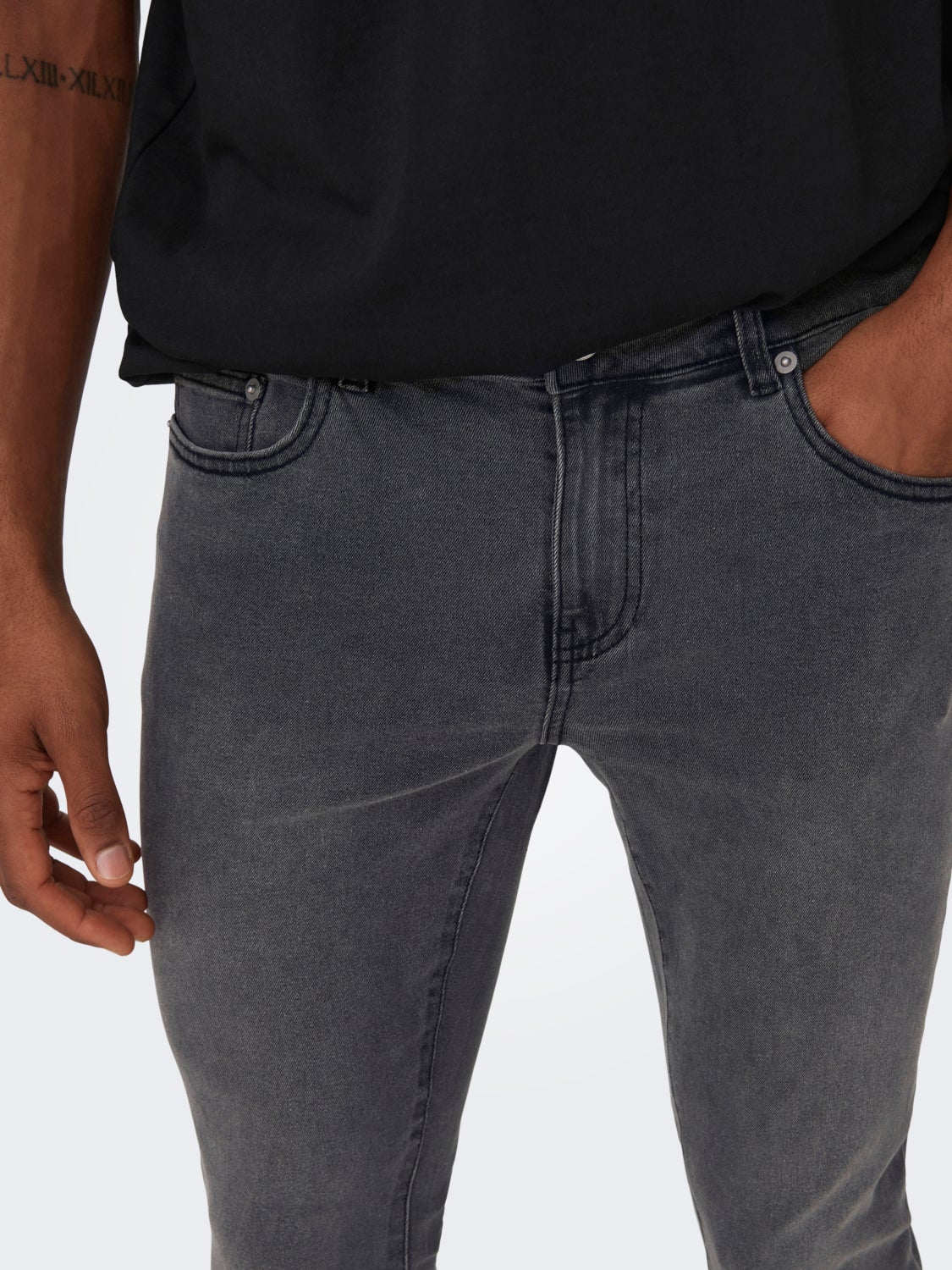 Slim Fit Mid rise Jeans
