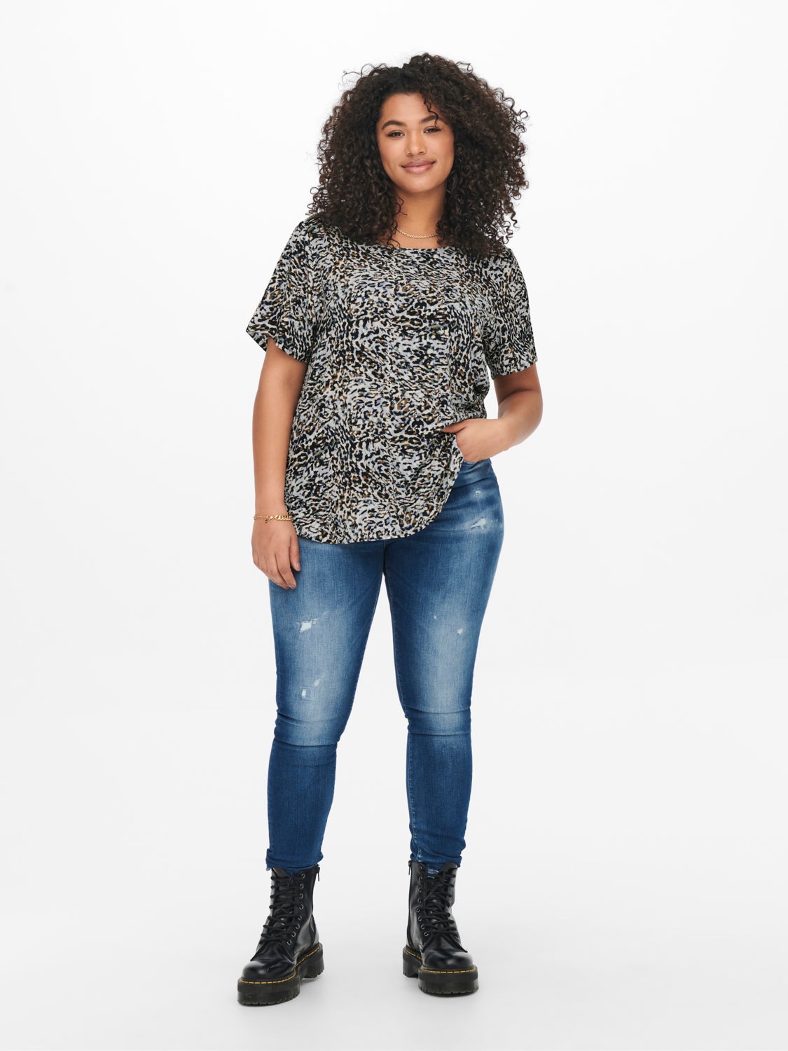 Curvy short sleeve Top