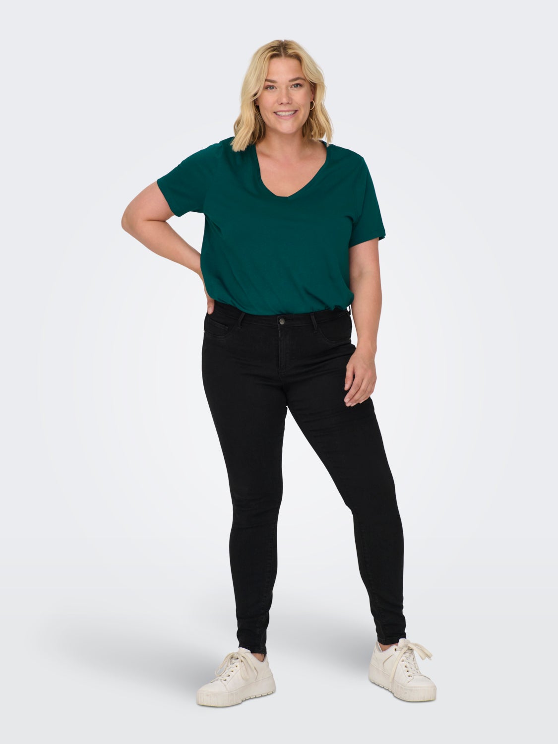 Curvy V-neck t-shirt