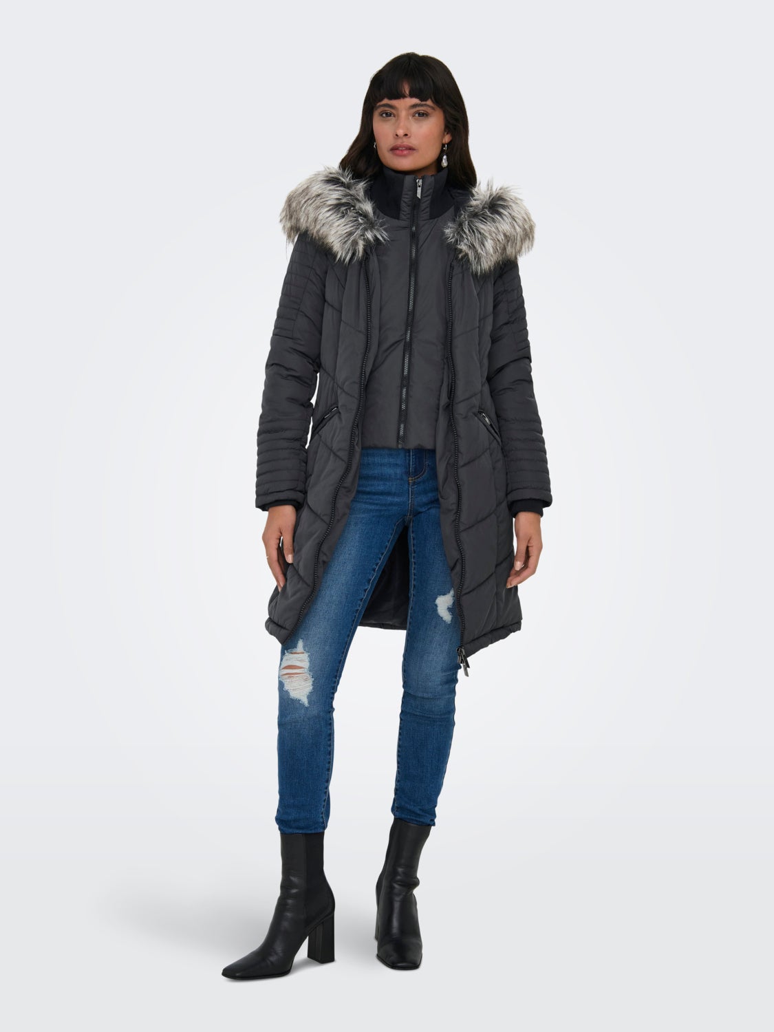 Hooded puffer jacket