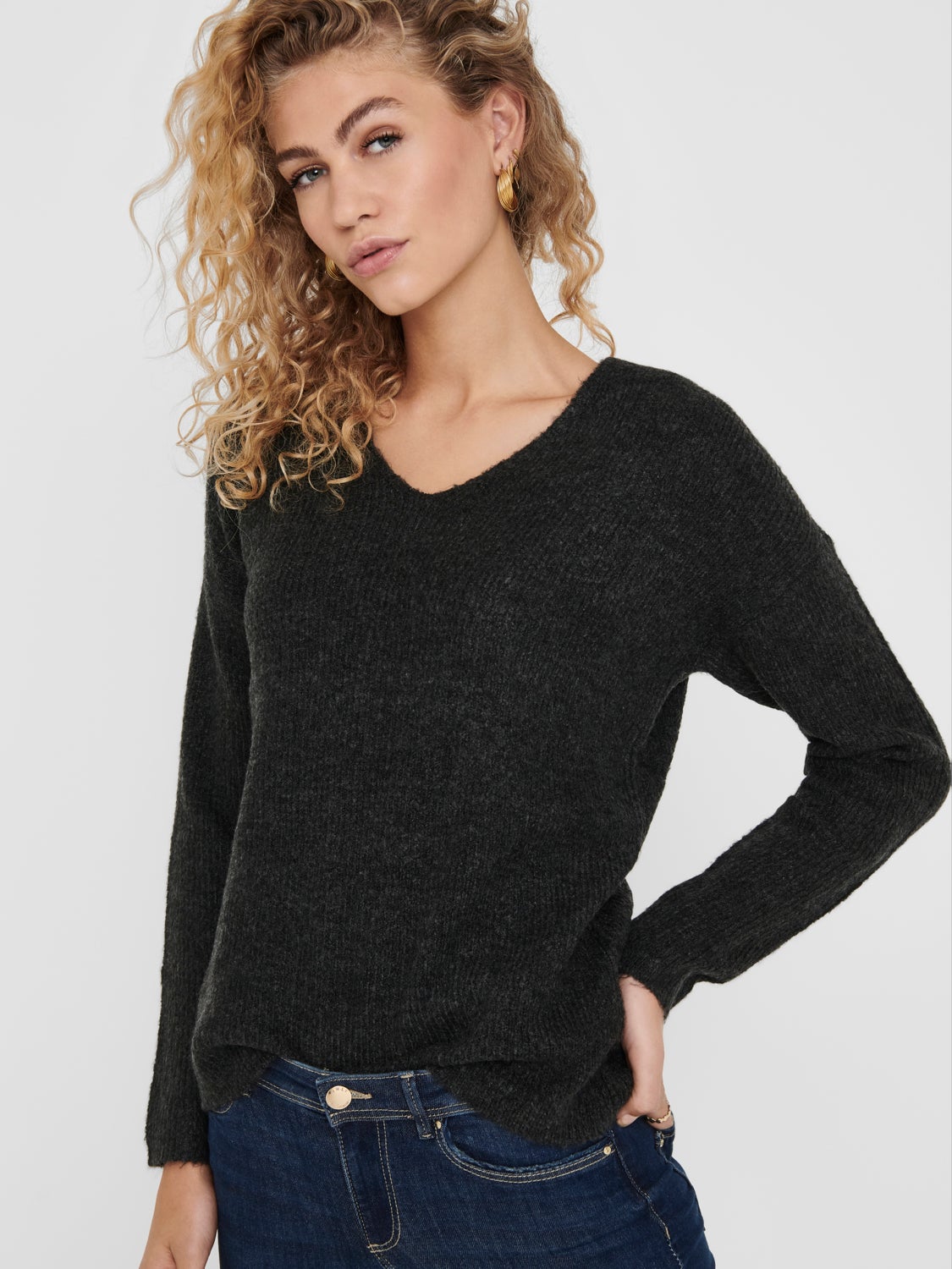 V-neck Knitted Pullover