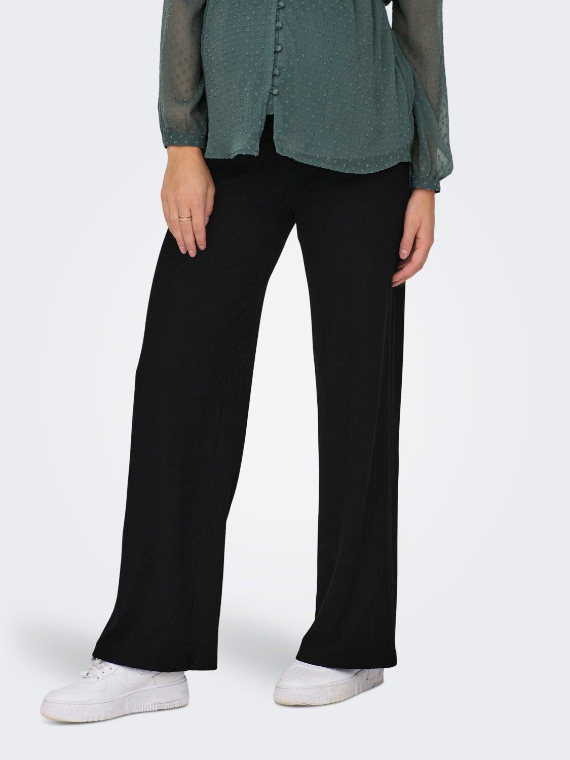 MAMA STRAIGHT FIT PANTS