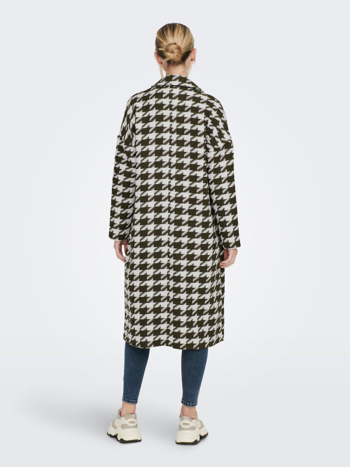Houndstooth coat