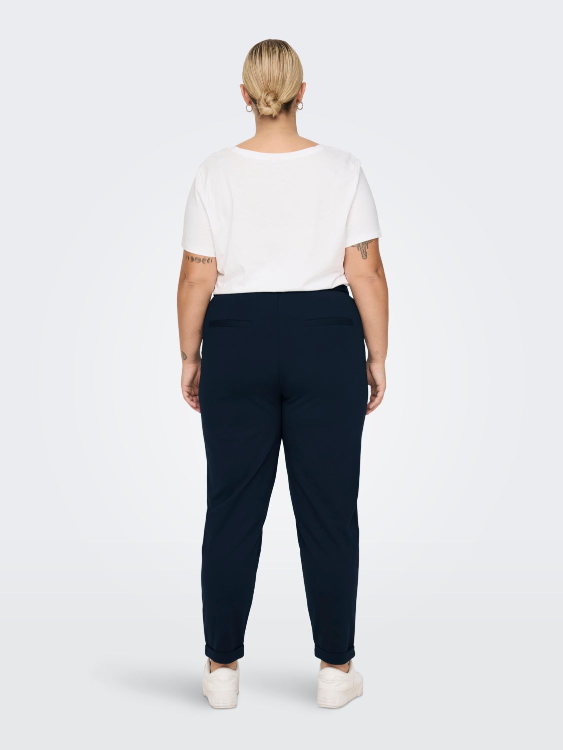 Curvy tie belt viscose pants