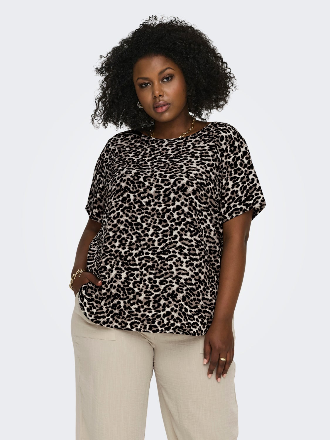Curvy short sleeve Top