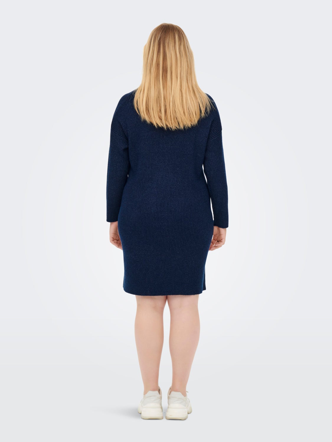 Curvy long sleeved Knitted Dress