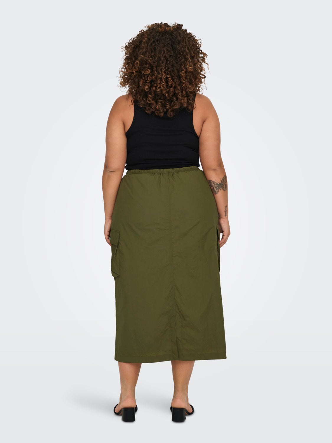 Curvy cargo skirt
