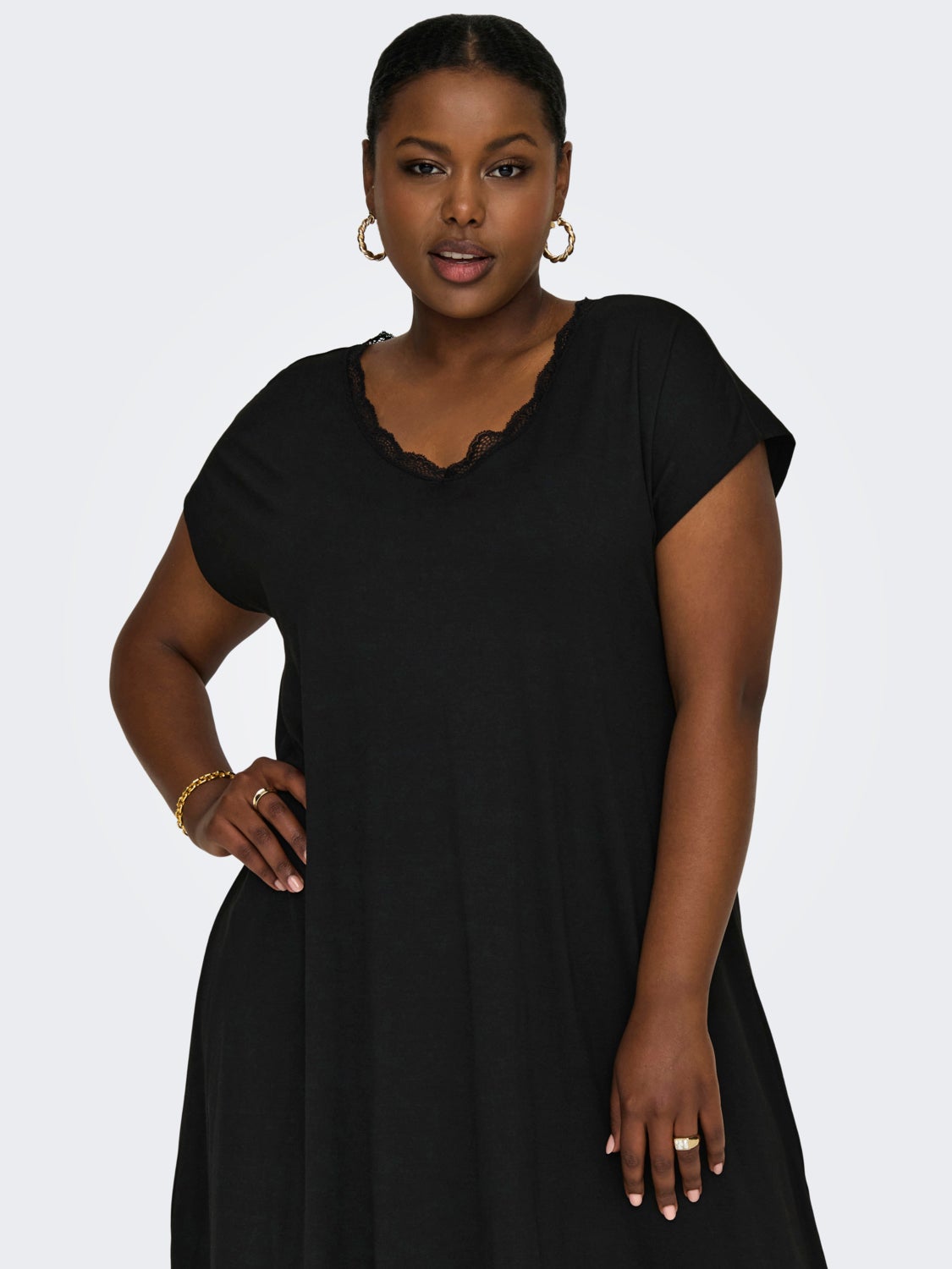 Curvy Dress With Lace Edge