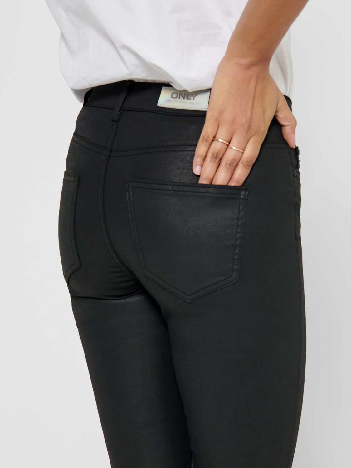 ONLHush coated skinny fit Trousers