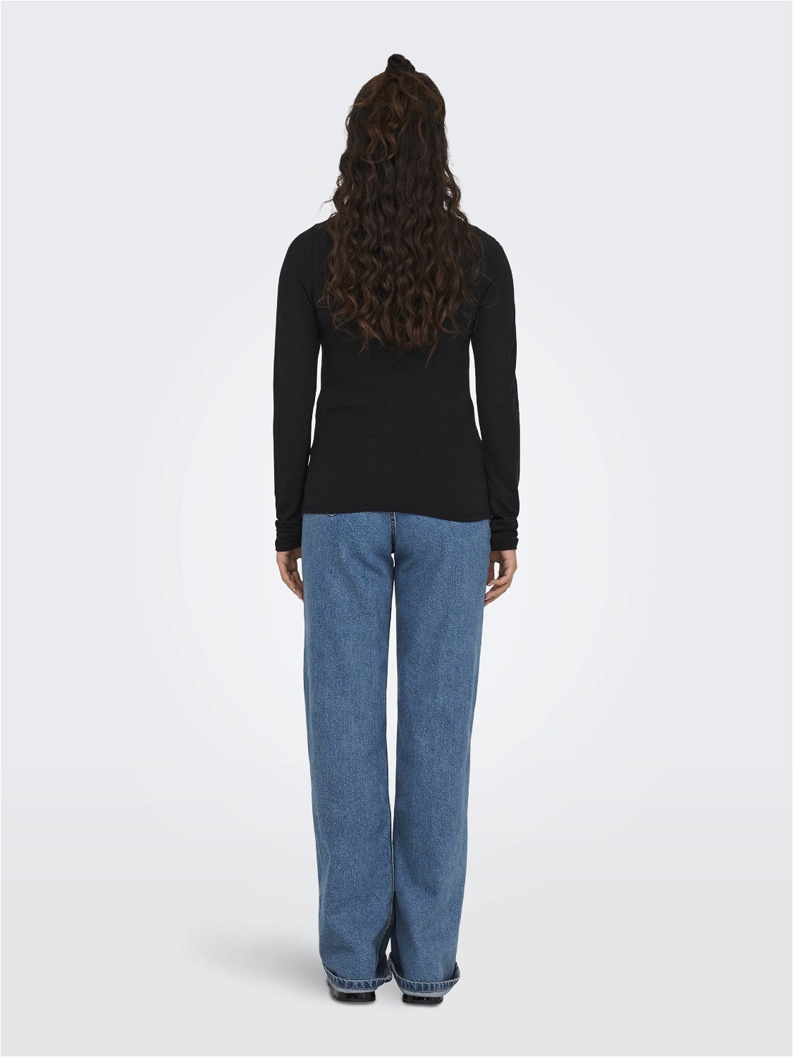 Basic top with roll neck