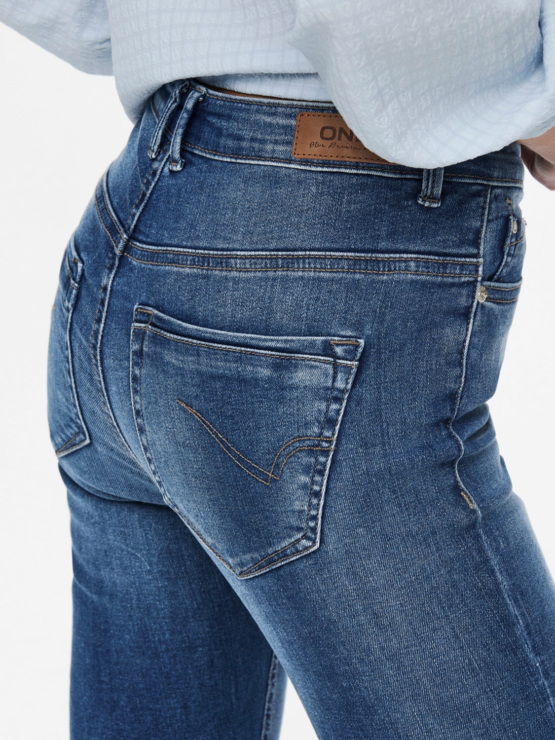 ONLPaola life hw Flared Jeans