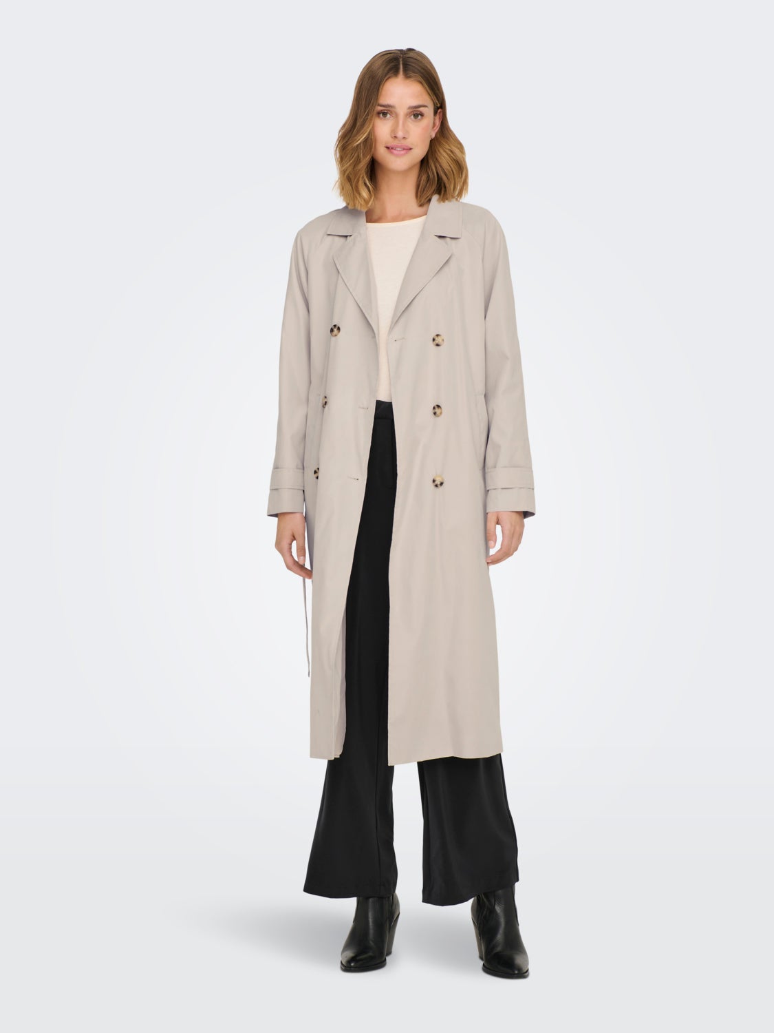 Oversized trenchcoat